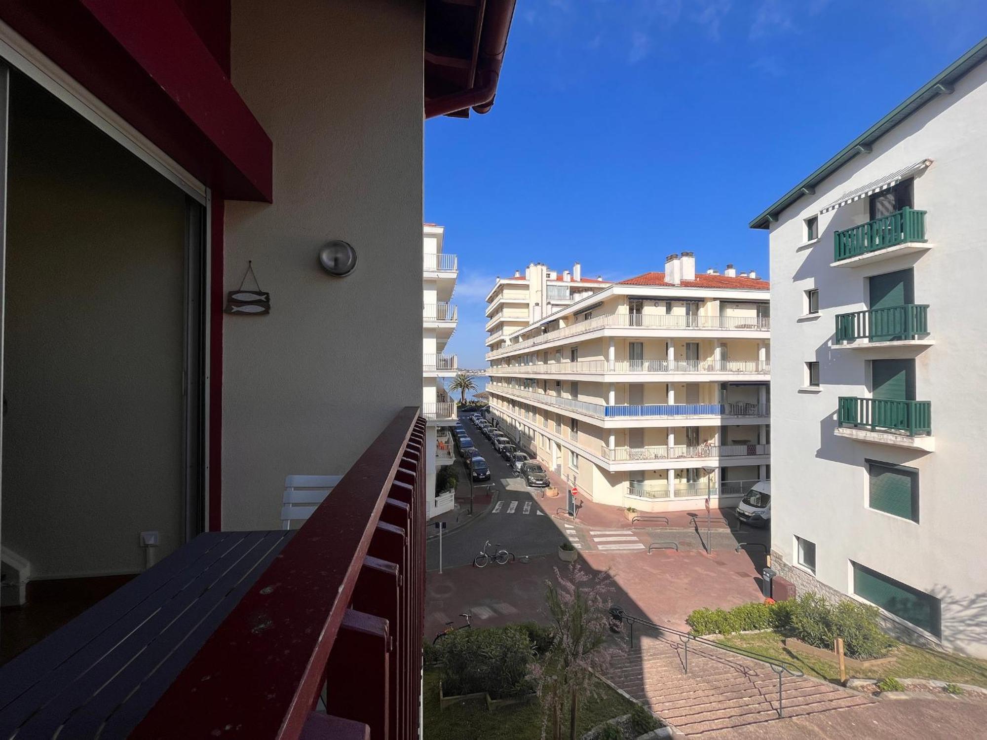 Studio Mezzanine A 100M De La Plage Avec Balcon, Apercu Mer Et Parking - Saint-Jean-De-Luz - Fr-1-239-576 Apartman Kültér fotó